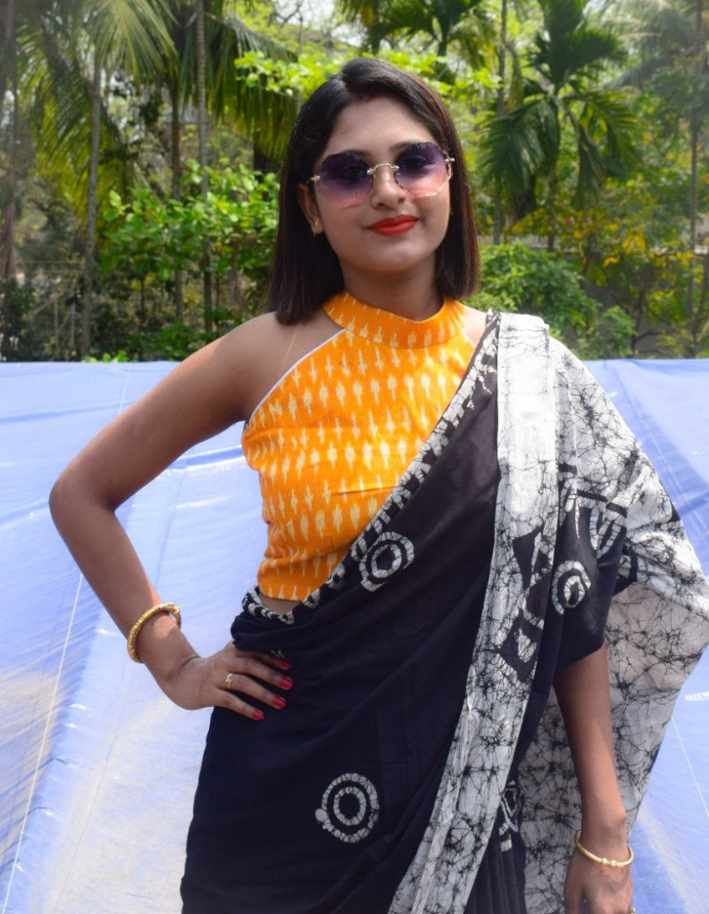 Latest Designer Blouse for Stylish Women : New Blouse Design8 Am